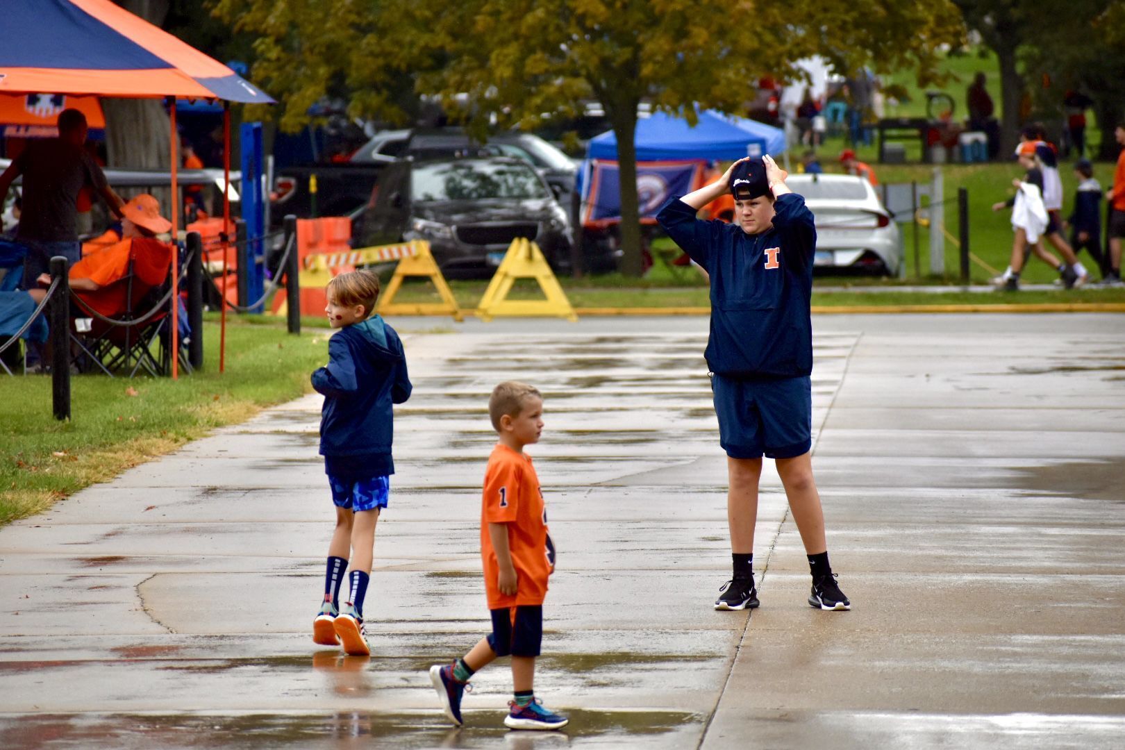 PHOTOS: Illinois warms up against Charlotte